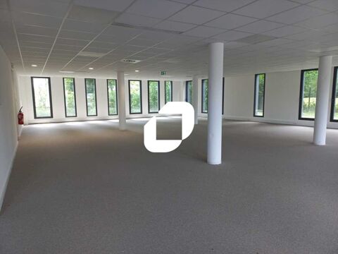ACCES BOULEVARD DU BREUCQ - 692 m² divisibles à partir de 309 m² 8362 59650 Villeneuve d'ascq