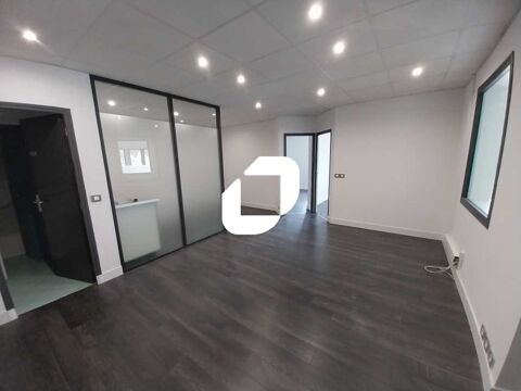 PETIT VILLAGE AU CALME - 55 m² non divisibles 775 78450 Chavenay