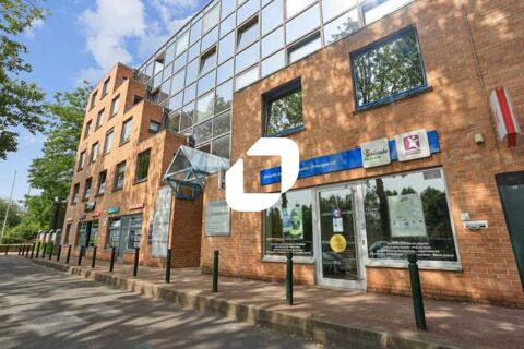 Idéalement situé, prestation de qualité - 178 m² non divisibles 420000 91080 Evry courcouronnes