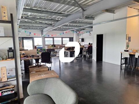Bureaux - A VENDRE - 203 m² non divisibles 497000 33370 Artigues pres bordeaux