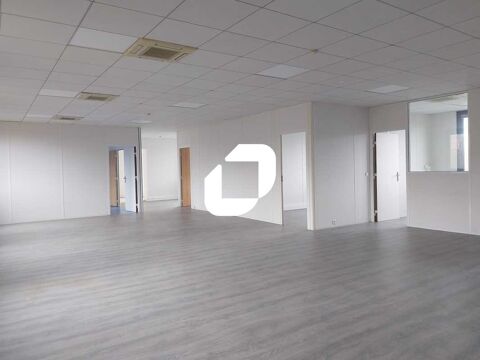 Bureaux - A VENDRE - 176 m² non divisibles 275000 78180 Montigny le bretonneux
