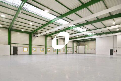 Locaux d'Activités - A LOUER - 2 500 m² non divisibles 22917 77990 Le mesnil amelot