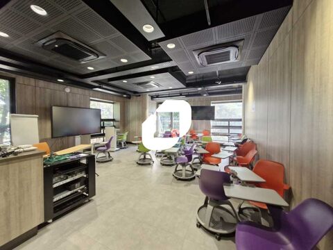Bureaux - A LOUER - 190 m² non divisibles 3958 77144 Montevrain