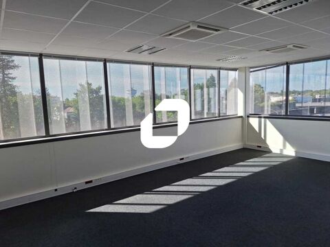 Bureaux - A LOUER - 756 m² divisibles à partir de 252 m² 9145 33310 Lormont