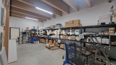   Locaux d'activit - A VENDRE - 1032 m non divisibles 