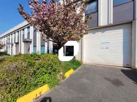 Locaux d'Activités - A LOUER - 1 588 m² divisibles à partir de 240 m² 16342 91090 Lisses