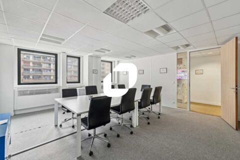 Bureaux - A LOUER - 272 m² non divisibles 6347 92130 Issy les moulineaux
