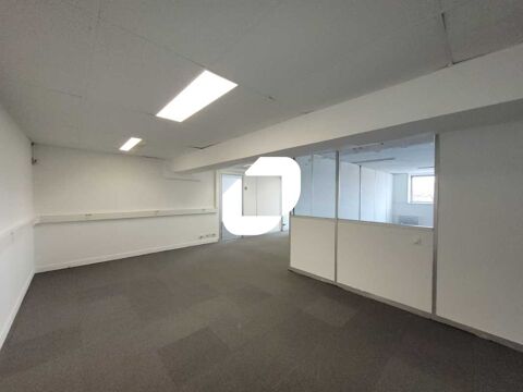 Immeuble de bureaux aux normes P.M.R - 551 m² divisibles à partir de 81 m² 4564 91100 Corbeil essonnes
