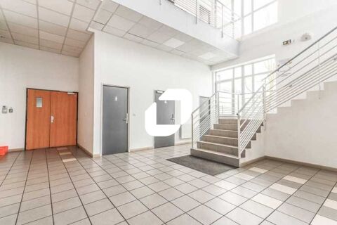   Bureaux - A LOUER - 153 m divisibles  partir de 11 m 
