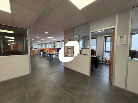 Bureaux - A LOUER - 200 m² non divisibles 2167 78180 Montigny le bretonneux