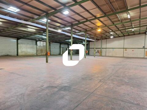 Entrepôts - A LOUER - 3 400 m² divisibles à partir de 1 700 m² 12750 33720 Podensac