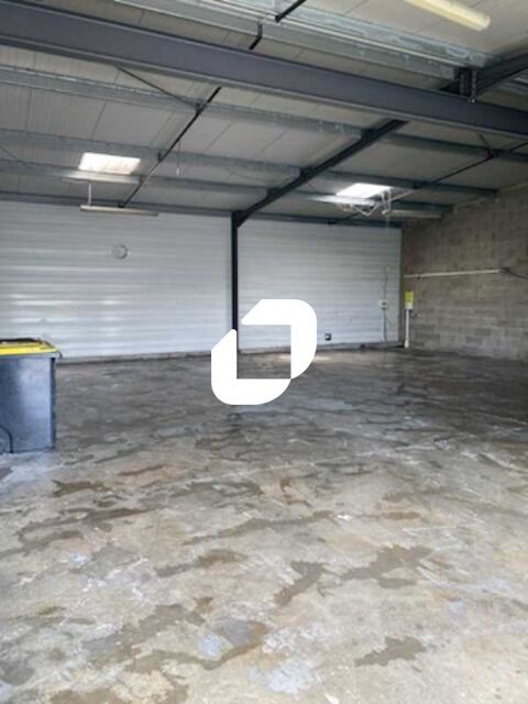Locaux d'Activités - A LOUER - 308 m² divisibles à partir de 70 m² 2244 33450 Izon