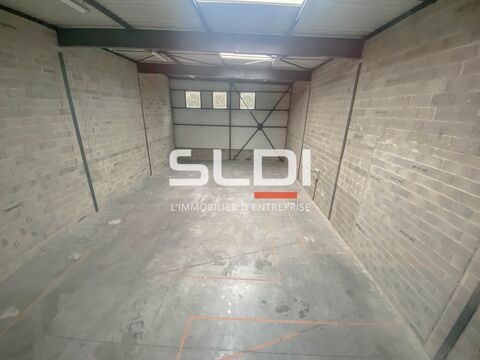 Locaux d'activités - A LOUER - 675 m² divisibles à partir de 305 m² 4790 69800 Saint priest