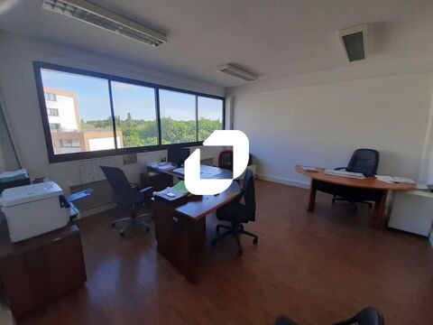 Bureaux - A LOUER - 235 m² non divisibles 2154 93160 Noisy le grand
