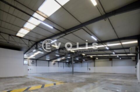   Locaux d'activit - A LOUER - 2348 m non divisibles 