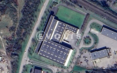 Locaux d'activité - A VENDRE OU A LOUER - 8 357 m² non divisibles 7500000 38090 Villefontaine