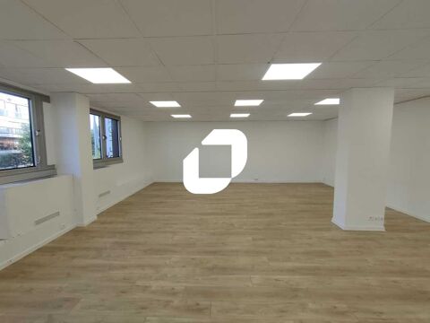   Bureaux - A LOUER - 983 m divisibles  partir de 34 m 