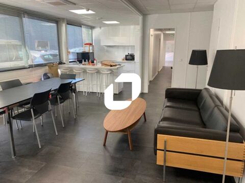 Entrepôts - A LOUER - 3 280 m² non divisibles 16400 33650 Saint medard d'eyrans