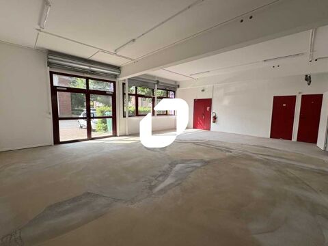 Bureaux - A LOUER - 280 m² non divisibles 2683 78960 Voisins le bretonneux