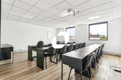 Bureaux - A LOUER - 154 m² non divisibles 2053 94200 Ivry sur seine