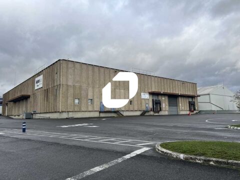 Locaux d'Activités - A LOUER - 5 268 m² non divisibles 24145 77470 Poincy