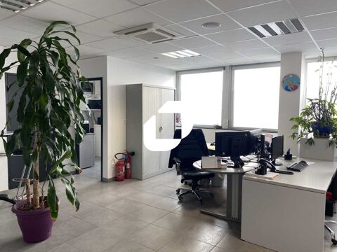 Bureaux à louer en RDC, Chassieu - 117 m² non divisibles 1270 69680 Chassieu