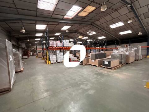   Locaux d'Activits - A VENDRE OU A LOUER - 1594 m non divisibles 