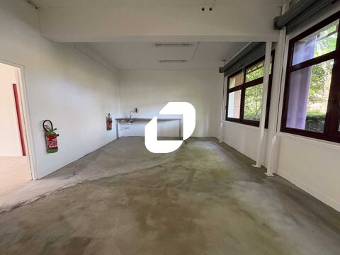 Locaux d'Activités - A LOUER - 280 m² non divisibles 2683 78960 Voisins le bretonneux