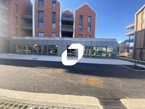 Locaux Commerciaux - A LOUER - 147 m² non divisibles 2833 33520 Bruges