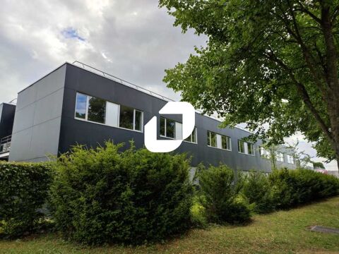 Bureaux - A LOUER - 148 m² non divisibles 2167 77176 Savigny le temple