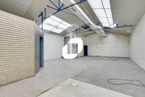 Locaux d'Activités - A VENDRE - 480 m² non divisibles 2950000 92400 Courbevoie