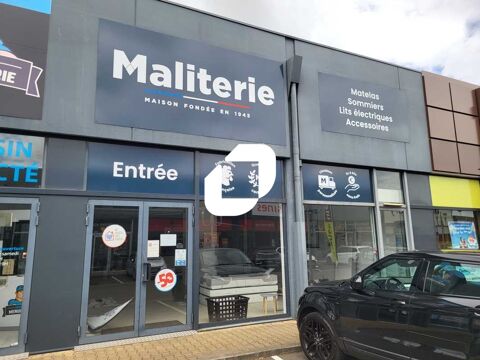 Locaux Commerciaux - A LOUER - 170 m² non divisibles 3117 33700 Merignac