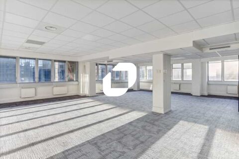 Au pied du RER - 2 293 m² divisibles à partir de 211 m² 32484 94120 Fontenay sous bois