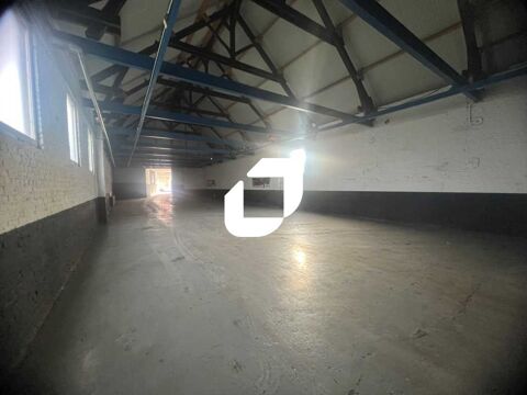 IDEALEMENT SITUES EN CENTRE VILLE - 900 m² non divisibles 3000 59880 Saint saulve