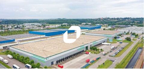Entrepôts - A LOUER - 10 124 m² non divisibles 56529 38070 Saint quentin fallavier