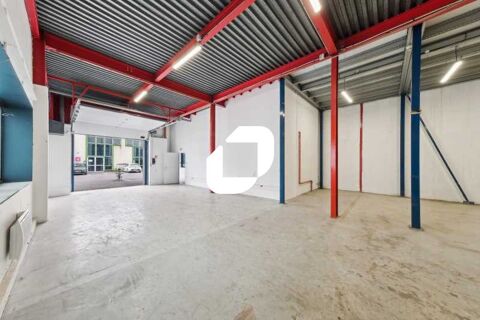 LOCAUX D'ACTIVITES DANS UN PARC PRIVATIF - 9 761 m² divisibles à partir de 236 m² 133294 94200 Ivry sur seine