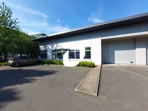 Locaux d'Activités - A LOUER - 651 m² non divisibles 7053 78990 Elancourt