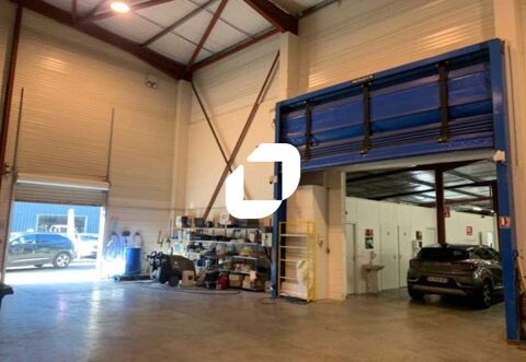 Entrepôts - A LOUER - 440 m² non divisibles 1650 33650 Saint medard d'eyrans