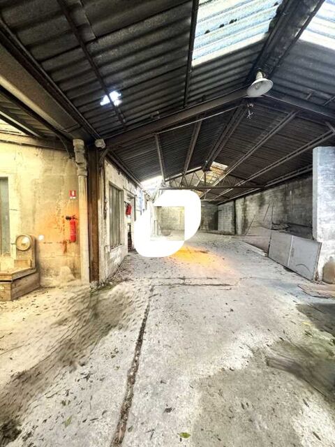   Locaux d'Activits - A VENDRE - 460 m non divisibles 