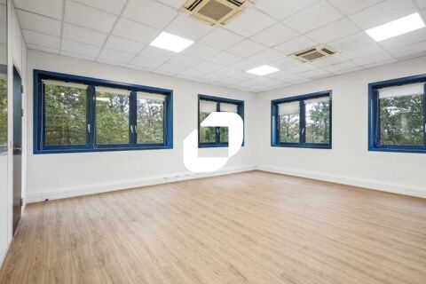 Activités sécurisés au pied des axes autoroutiers. - 639 m² non divisibles 8307 94260 Fresnes