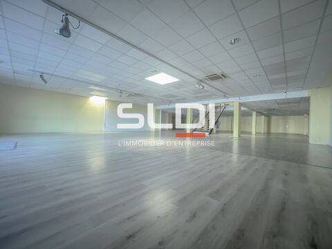 Locaux commerciaux - A LOUER - 880 m² non divisibles 9500 26000 Valence
