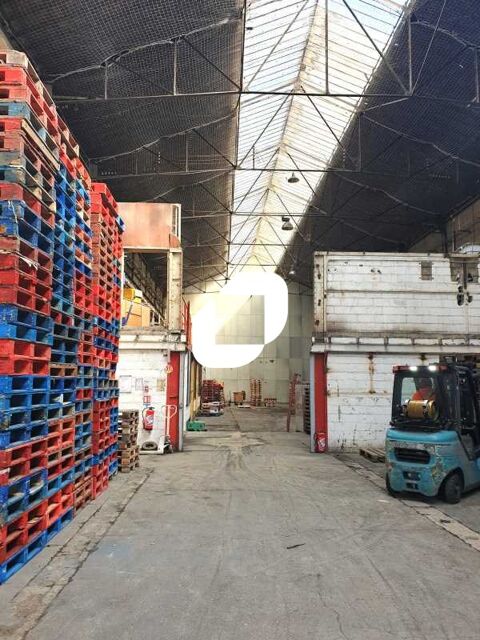 Locaux d'Activités - A LOUER - 1 600 m² non divisibles 18667 94400 Vitry sur seine
