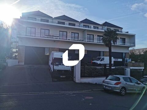 Locaux d'Activités - A LOUER - 444 m² divisibles à partir de 148 m² 7067 94360 Bry sur marne