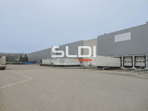 Entrepôts - A LOUER - 6 655 m² non divisibles 38821 38090 Vaulx milieu