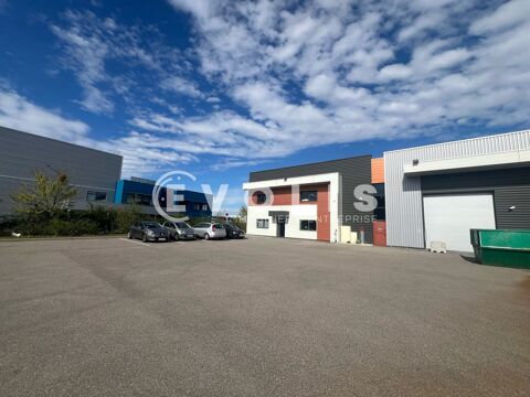 Locaux d'activité - A LOUER - 841 m² non divisibles 5500 69330 Jonage