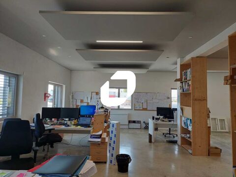 Locaux d'Activités - A LOUER - 950 m² non divisibles 8333 78310 Coignieres