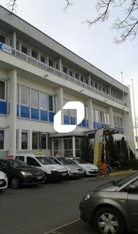   Locaux d'Activits - A LOUER - 250 m non divisibles 