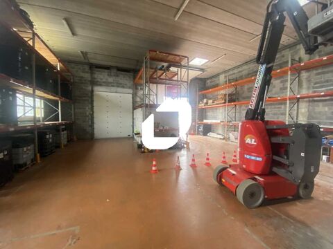 Locaux d'Activités - A LOUER - 465 m² non divisibles 4500 33320 Eysines