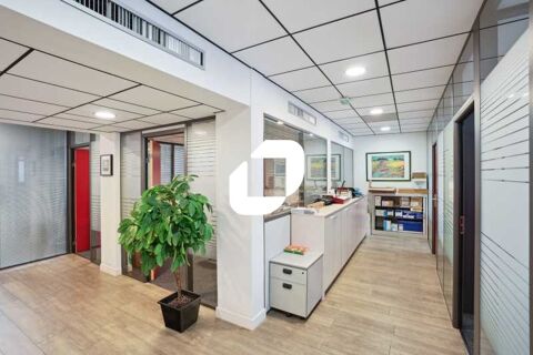 Bureaux - A VENDRE - 210 m² non divisibles 588000 92600 Asnieres sur seine