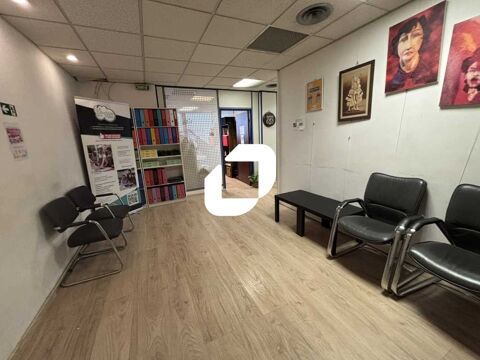 AU PIED DU RER D - 160 m² non divisibles 300000 91000 Evry courcouronnes